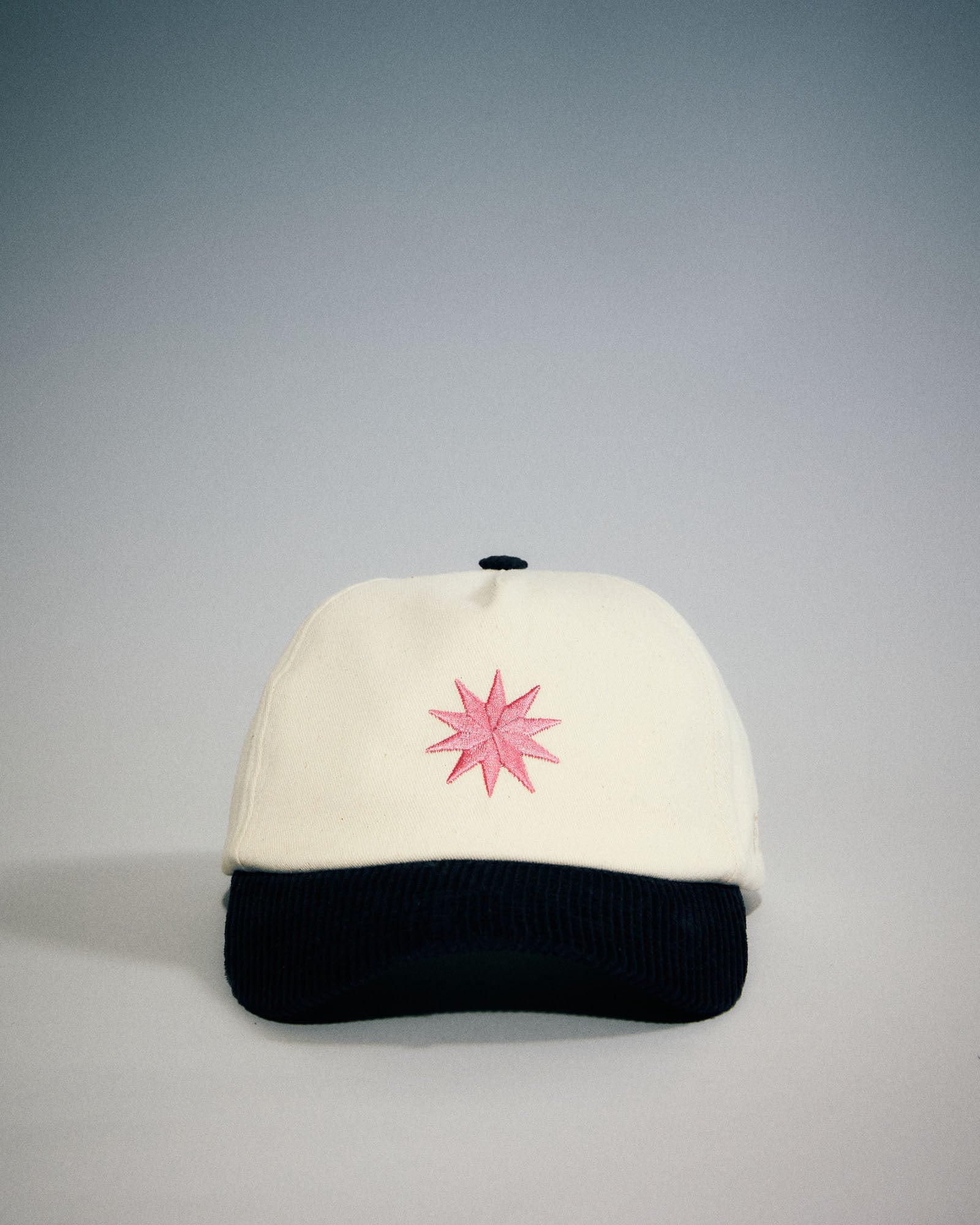 Boné Dad Kiji x Doce Estrela – Off White