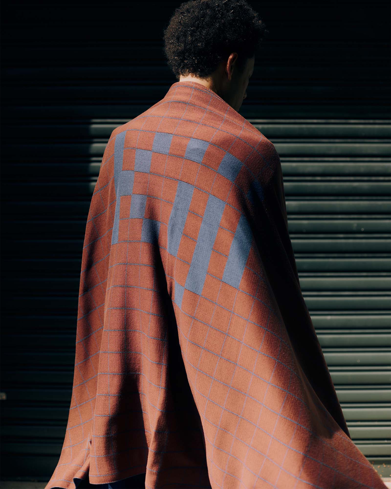 Manta Tricot Kiji – Marrom