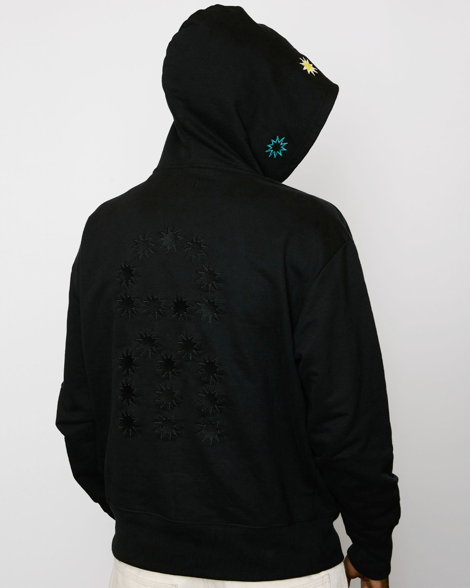 Moletom Capuz Kiji x Doce Estrelado – Preto