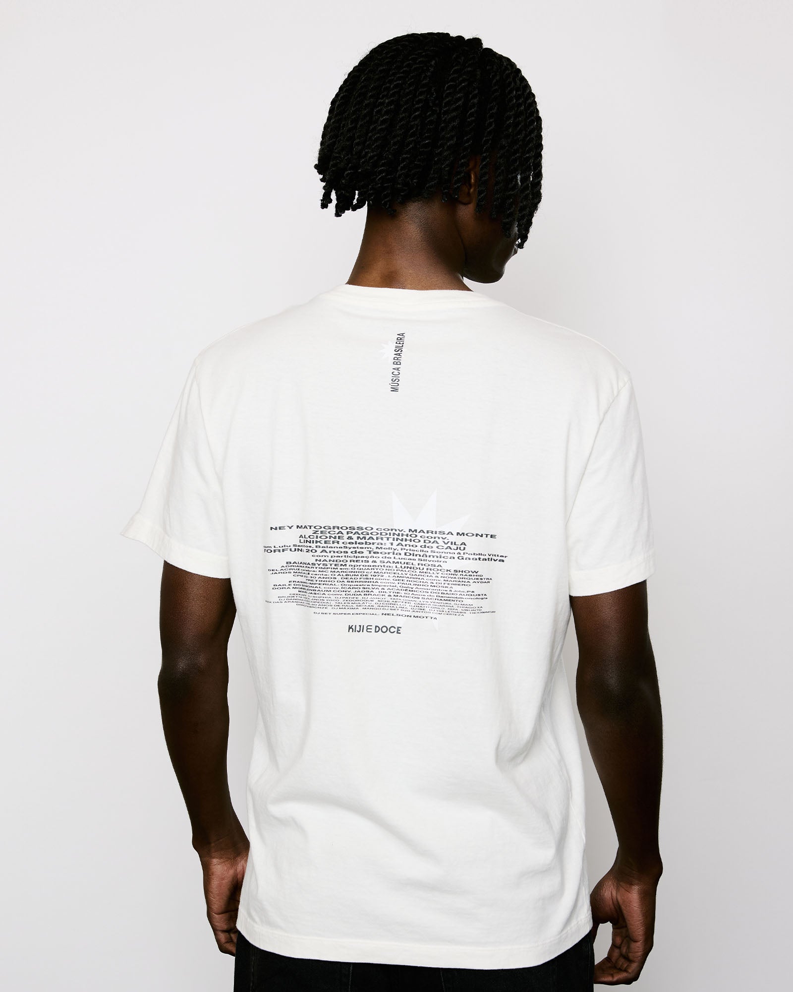 T-Shirt Classic Kiji x Doce Estrela DM – Off White