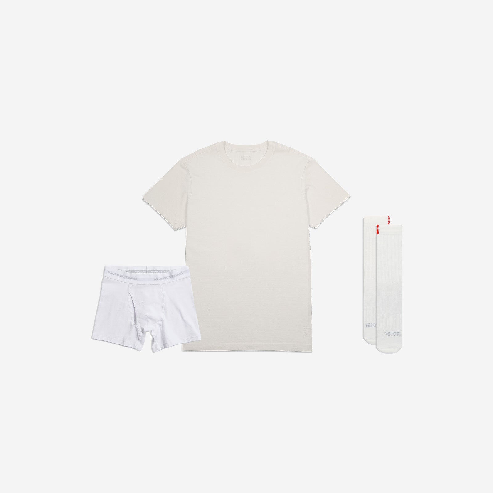 Kiji Kits e Combo Pack Trio Essenciais, Camiseta Classic, Cueca Boxer e Meia Flag nas cores off white e branco.