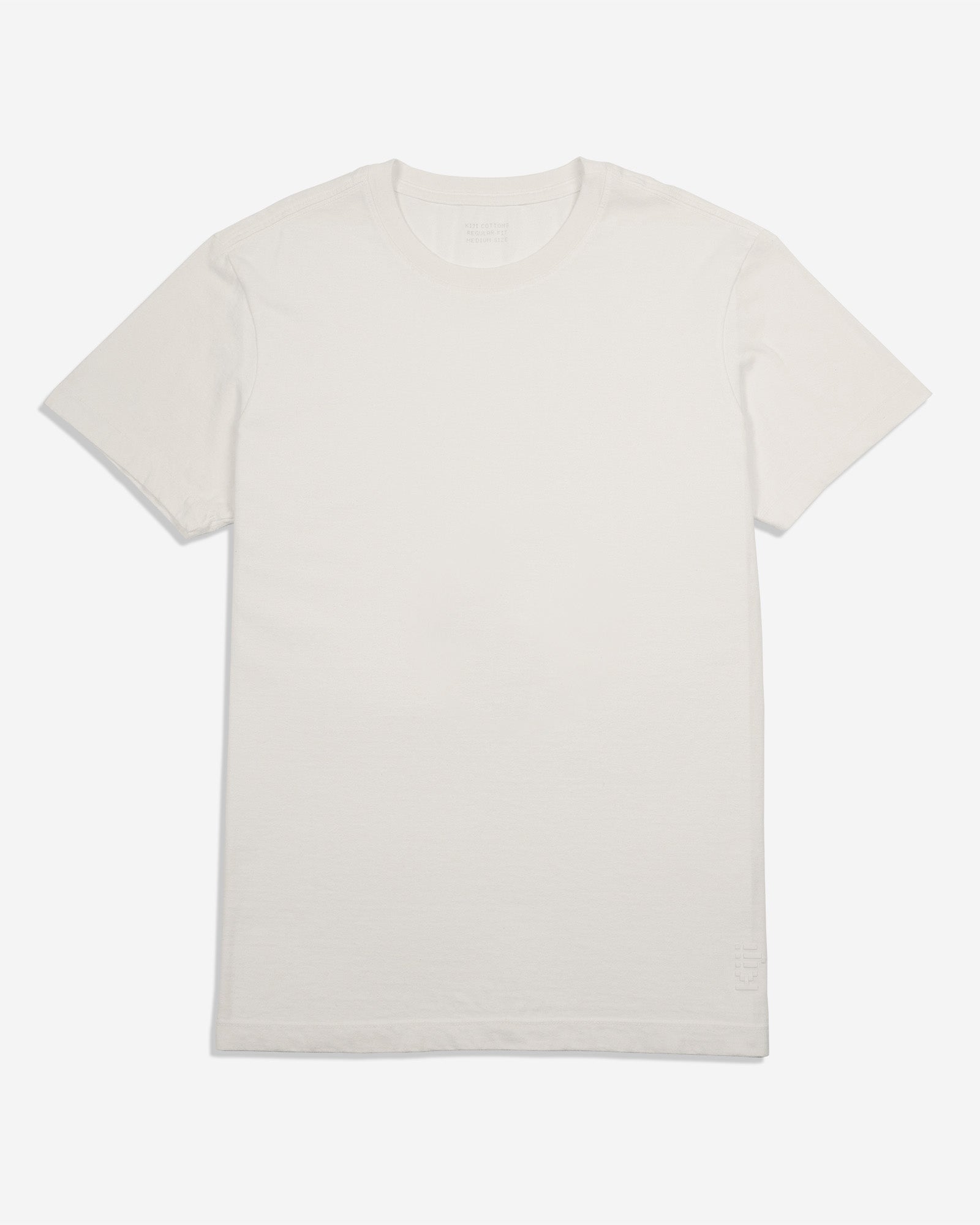 Camiseta t-shirt classic de algodão na cor off white vista de frente